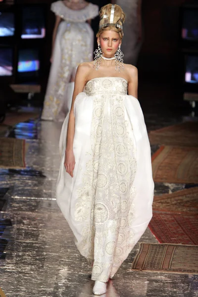 Look 34
